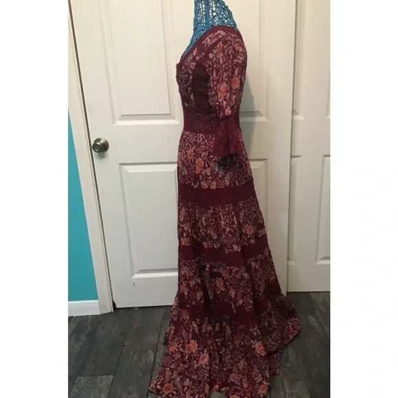 💥PRICE DROP💥 Dulce Maria Maxi Dress - Picture 3 of 7